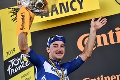 Chặng 4 Tour de France 2019: Elia Viviani nhân đôi niềm vui cho Deceuninck-QuickStep