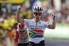 Chặng 9 Tour de France: Daryl Impey thắng cuộc đua song mã