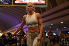 Holly Holm trở lại với UFC 243 tại Australia