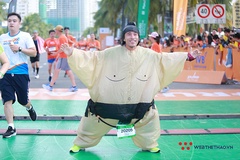 Những trang phục độc đáo và cá tính nhất Manulife Danang International Marathon 2019