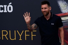 Tin bóng đá 30/8: Messi tiếp tục vắng mặt trong đội hình Barca