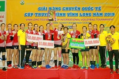 Đội nữ THVL đoạt cúp vô địch Giải Bóng chuyền quốc tế 2019 