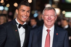 Ronaldo nhận tin nhắn từ Sir Alex Ferguson sau khi giành giải thưởng