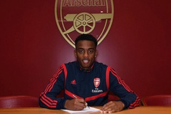 Arsenal giữ chân tài năng trẻ bằng hợp đồng dài hạn