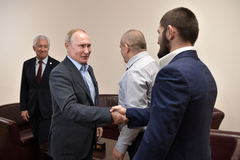 Tổng thống Putin đích thân chúc mừng chiến thắng của Khabib