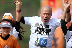 Nhạc sĩ Huy Tuấn, diễn viên Bảo Thanh tham gia Revive Marathon Xuyên Việt Hà Nội