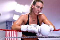 Nữ boxer bất bại cũng "thần tượng" Ronda Rousey