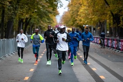 Chiến dịch “marathon dưới 2 giờ” của Eliud Kipchoge được chốt ngày thực hiện