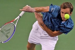 Medvedev vô địch Shanghai Masters lần đầu bằng chiến thắng Zverev