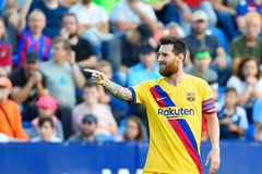 Messi với cú penalty đi vào lịch sử trong ngày buồn của Barca