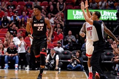 Chìm trong khủng hoảng, Houston Rockets bị "blowout" trước Miami Heat