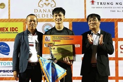 Thủ môn U21 Việt Nam Dương Tùng Lâm gây ấn tượng mạnh với HLV Park Hang Seo