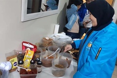 SEA Games 30: Indonesia mở nhiều bếp ăn để xoa dịu nỗi nhớ nhà