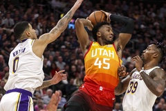 Không có nhiều bất ngờ, Lakers "thổi bay" Jazz với khoảng cách 25 điểm