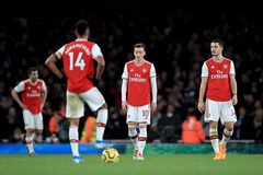 Arsenal lặp lại chuỗi trận tệ nhất kể từ khi HLV Ljungberg… chưa ra đời
