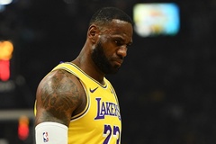 Tin nóng: LeBron James nghi vấn chấn thương, sẽ vắng mặt lần đầu tiên trong mùa giải?