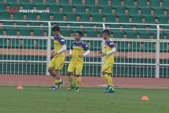 Tấn Sinh, Hữu Thắng gia nhập nhóm "bệnh binh" ở U23 Việt Nam