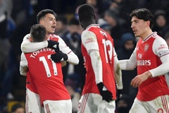 Sao trẻ Arsenal sánh ngang kỷ lục của Anelka sau pha độc diễn 70 mét