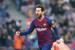 Messi chỉ còn cách kỷ lục của Pele 17 bàn sau khi lập poker