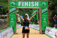 Người đẹp Slovakia vô địch 70km Vietnam Jungle Marathon 2019 chia sẻ bí quyết chinh phục núi rừng Pù Luông