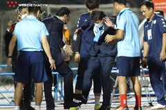 Hai ông thầy người Italy và Hàn Quốc ở V.League “bắt chân” chào nhau giữa mùa COVID-19
