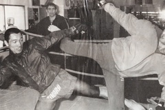 Kickboxing Hà Lan và Kyokushin (Phần 1): Trận thua lịch sử của Kenji Kurosaki