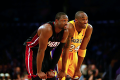 Kể lại với Stephen Curry, Dwyane Wade nhớ về giây phút được Kobe Bryant tôn trọng