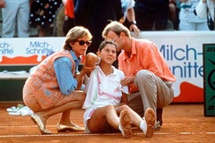 Ngày 30/4/1993: Số 1 thế giới Monica Seles bị đâm, lịch sử tennis bất hạnh mất một G.O.A.T