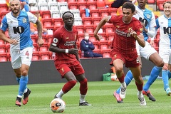 Sadio Mane giúp Liverpool thắng 6 bàn trong màn khởi động