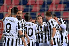 HLV Pirlo giải thích việc loại Ronaldo khỏi trận gặp Bologna