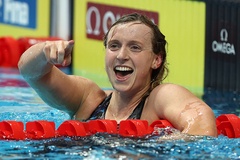 “Siêu kình ngư” Katie Ledecky lập kỳ tích chưa từng có tại giải bơi thế giới