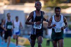 Nhà vô địch chạy đường dài Nam Phi qua đời bí ẩn ở tuổi 29