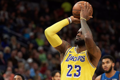 Choáng váng khi nhìn vào tỷ lệ ném phạt của LeBron James cùng Los Angeles Lakers mùa này