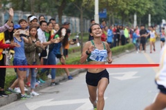 Hồng Lệ và Thế Anh vô địch marathon, chị em Thành Ngưng-Thanh Phúc không có đối thủ