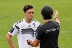 Tuyển Đức lo lắng vì Mesut Ozil chấn thương chưa chắc đá từ đầu World Cup