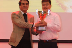 “Quái kiệt” Lại Lý Huynh vô địch giải cờ tướng Ngôi sao quốc tế