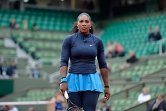 Ở tuổi 35, Serena Williams vẫn không có đối thủ xứng tầm