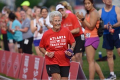 Cụ bà lập kỉ lục thế giới chạy 800m ở tuổi 91