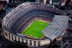 Sân vận động nào nổi tiếng ở châu Âu có kích thước mặt sân "khủng"?