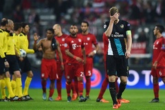 Thua vỡ mặt, Arsene Wenger cắn răng "nhờ vả" Bayern Munich 