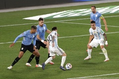 Messi gây choáng váng khi “đánh lừa” 7 cầu thủ Uruguay