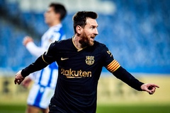 Messi vượt qua kỷ lục của Xavi ở Barca trong ngày lập cú đúp