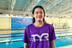 “Thần đồng” 14 tuổi Thúy Hiền cùng Huy Hoàng và tuyển bơi tập huấn Hungary trước SEA Games 32