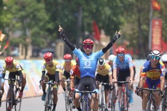 Nguyễn Văn Bình thắng chặng dài nhất cuộc đua xe đạp HTV Cup 2023