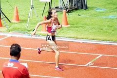 Hồng Lệ nôn khan sau nỗ lực vượt bậc trên đường chạy 10000m nữ giải điền kinh châu Á 2023