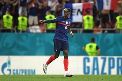 Paul Pogba gây kinh ngạc bằng bàn thắng “từ ngoài hành tinh”