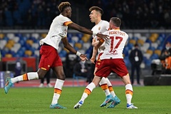 Mourinho cáo buộc trọng tài ngăn cản chiến thắng của Roma
