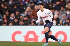 Son Heung-min ghi bàn siêu đẳng từ chân không thuận cho Tottenham