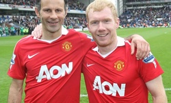 Sự cố khiến Ryan Giggs và Paul Scholes đến Việt Nam trễ