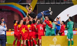 HLV Kim Sang-sik: "Các cầu thủ càng chơi càng thể hiện được sức mình